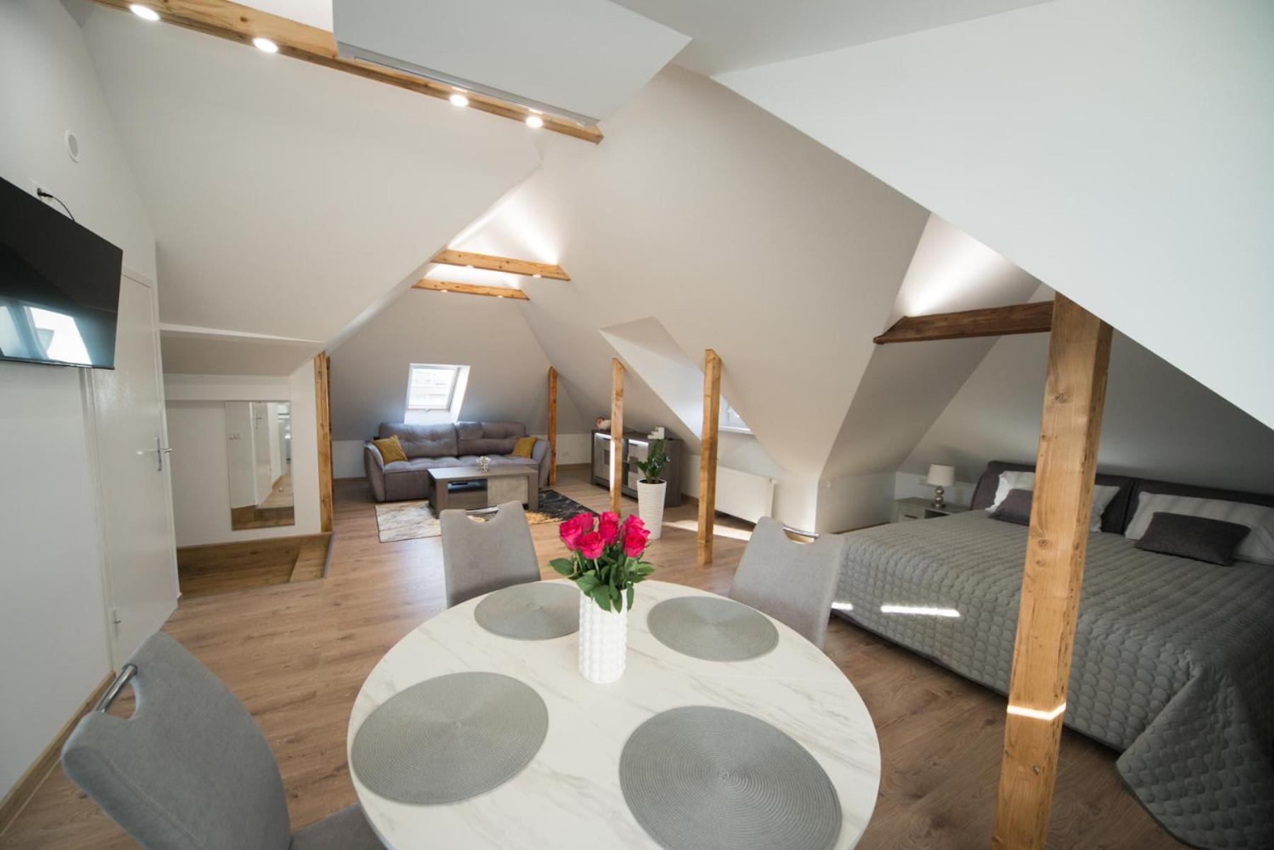 Petro Delux Apartments Kaunas Dış mekan fotoğraf